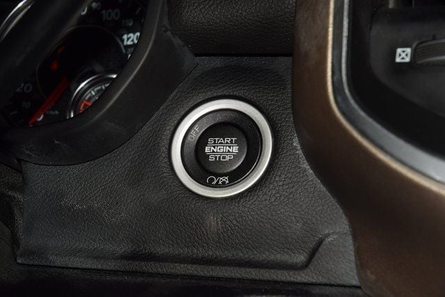 2022 Ram 5500 Chassis Cab 5500 CREW LARAMIE 4X4 * CUMMINS * 11' FLATBED W/ AUX TANK - 22955173 - 32