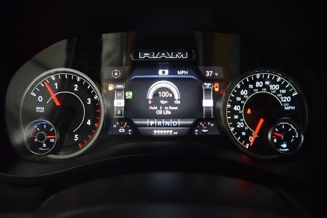 2022 Ram 5500 Chassis Cab 5500 CREW LARAMIE 4X4 * CUMMINS * 11' FLATBED W/ AUX TANK - 22955173 - 49