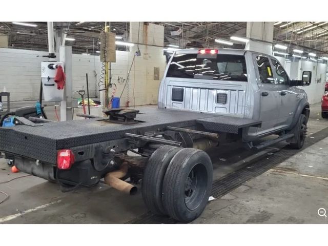 2022 Ram 5500 Chassis Cab Tradesman 4x4 Crew Cab 84" CA 197.4" WB - 22976953 - 2