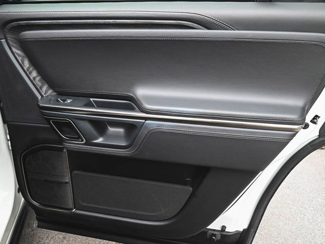 2022 Rivian R1S Launch Edition - 23006681 - 11