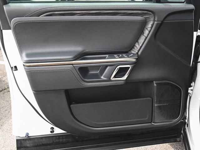 2022 Rivian R1S Launch Edition - 23006681 - 7