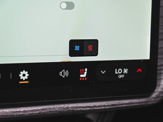 2022 Rivian R1S Launch Edition - 22848840 - 21