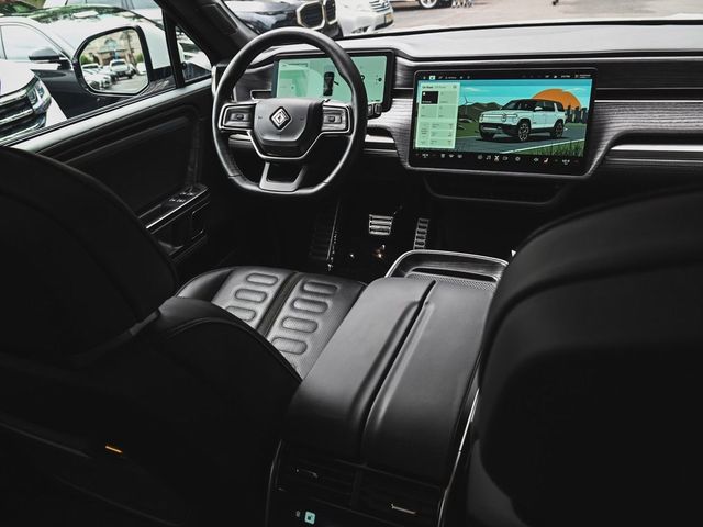 2022 Rivian R1S Launch Edition - 22848840 - 34