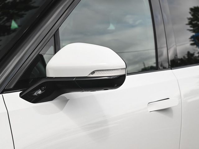 2022 Rivian R1S Launch Edition - 22848840 - 40