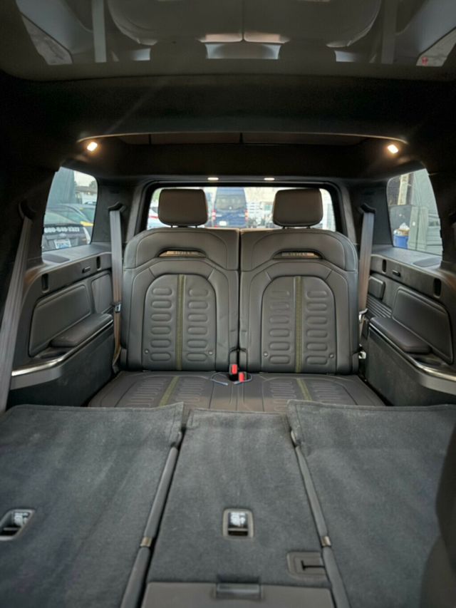 2022 Rivian R1S Launch Edition AWD - 22959545 - 7