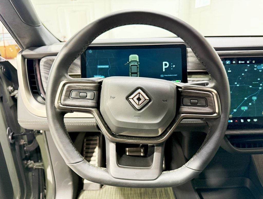 2022 Rivian R1S Launch Edition photo 10