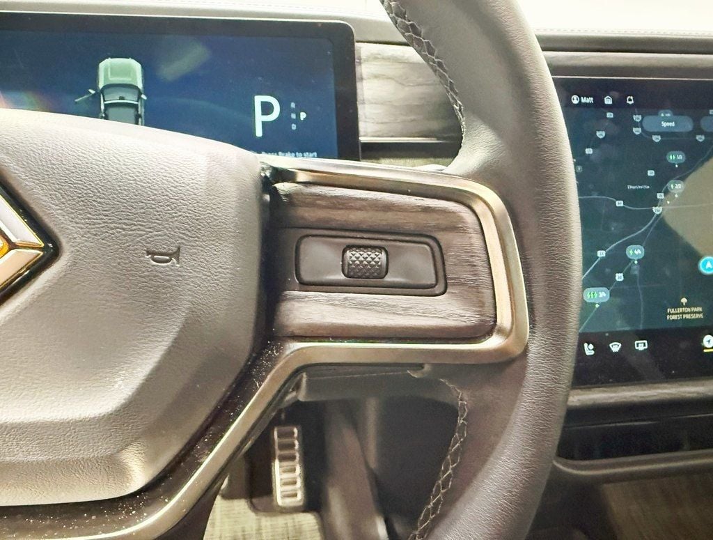 2022 Rivian R1S Launch Edition photo 11