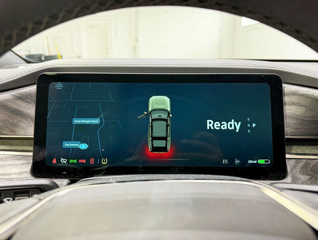 2022 Rivian R1S Launch Edition photo 12