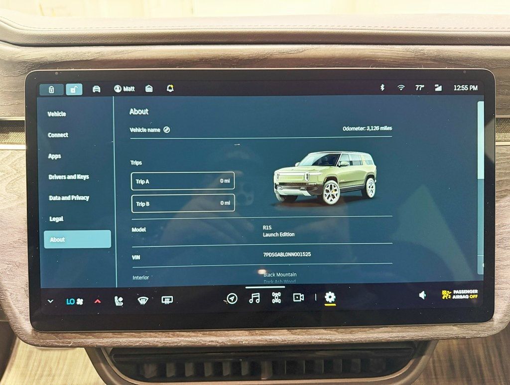 2022 Rivian R1S Launch Edition photo 16
