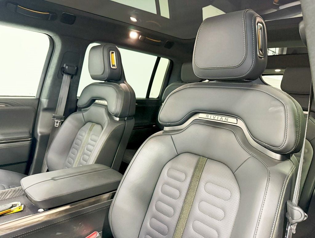 2022 Rivian R1S Launch Edition photo 24