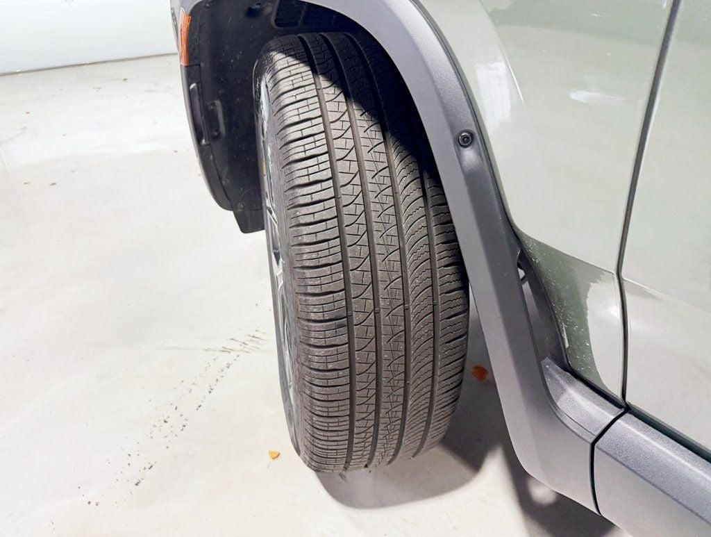 2022 Rivian R1S Launch Edition photo 3