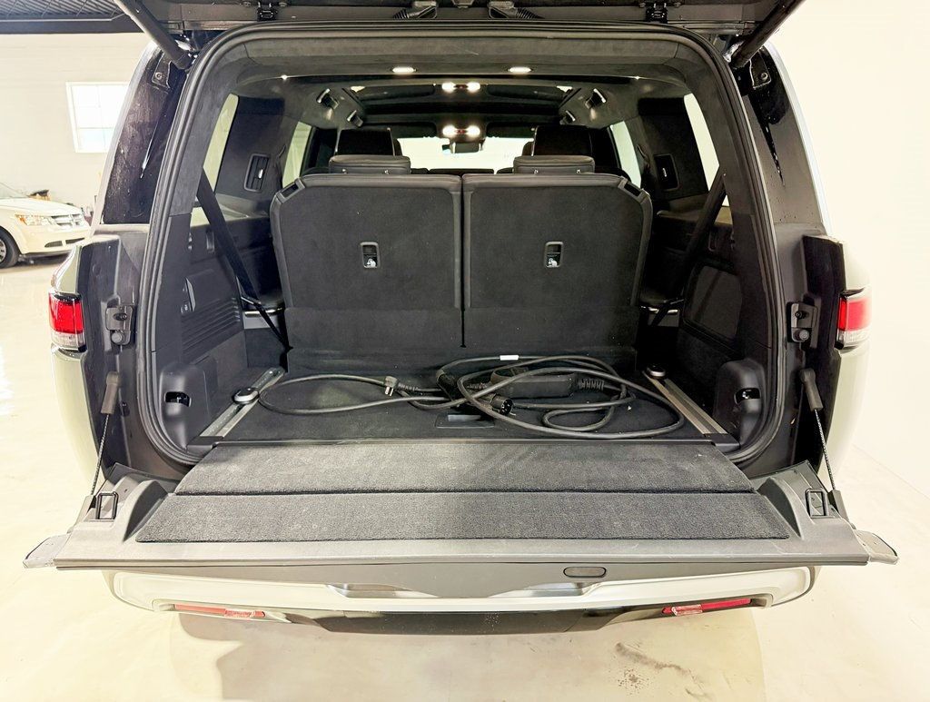 2022 Rivian R1S Launch Edition photo 33