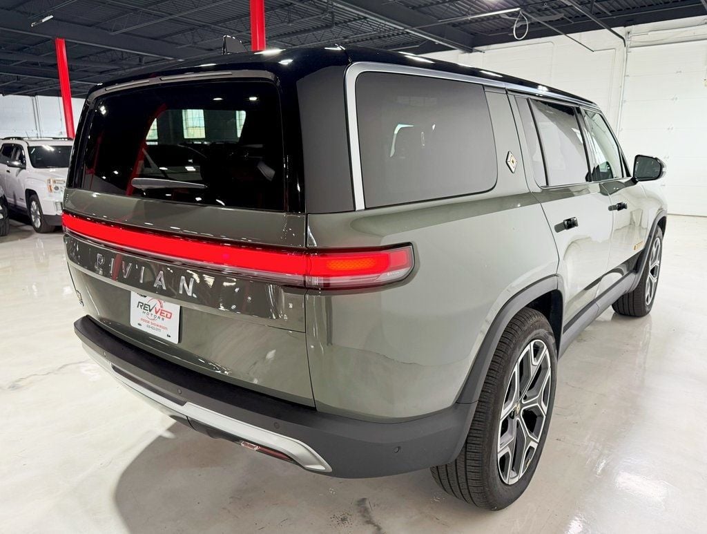 2022 Rivian R1S Launch Edition photo 7