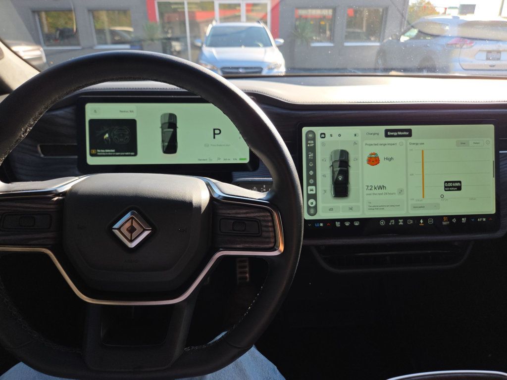 Rivian R1S photo 28