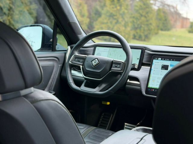 2022 Rivian R1S Launch Edition AWD - 22997804 - 39