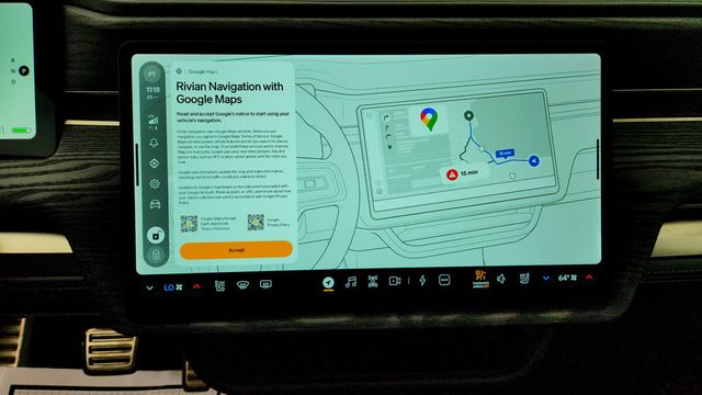 2022 Rivian R1S Launch Edition AWD - 23099932 - 17