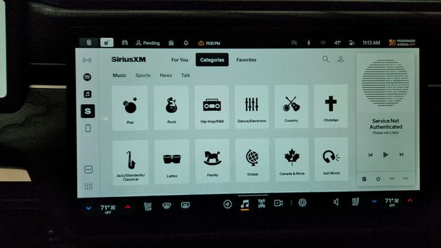 2022 Rivian R1S Launch Edition AWD - 22948576 - 18