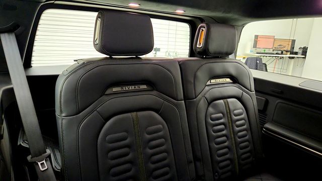 2022 Rivian R1S Launch Edition AWD - 23099940 - 24