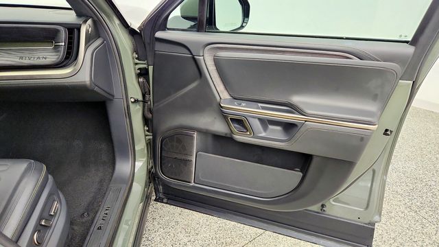2022 Rivian R1S Launch Edition AWD - 23100904 - 27