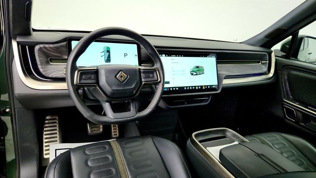 2022 Rivian R1S Launch Edition AWD w/ Large Pack Battery - 23081755 - 11