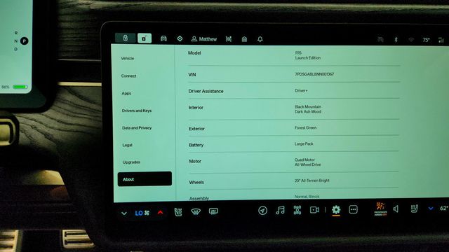 2022 Rivian R1S Launch Edition AWD w/ Large Pack Battery - 23081755 - 15