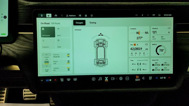 2022 Rivian R1S Launch Edition AWD w/ Large Pack Battery - 23081755 - 16