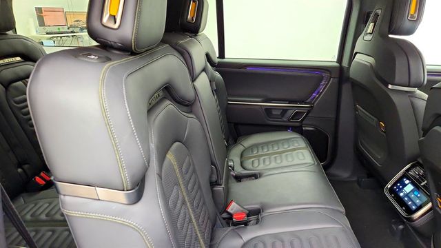 2022 Rivian R1S Launch Edition AWD w/ Large Pack Battery - 23081755 - 23