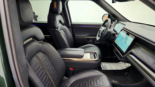 2022 Rivian R1S Launch Edition AWD w/ Large Pack Battery - 23081755 - 24