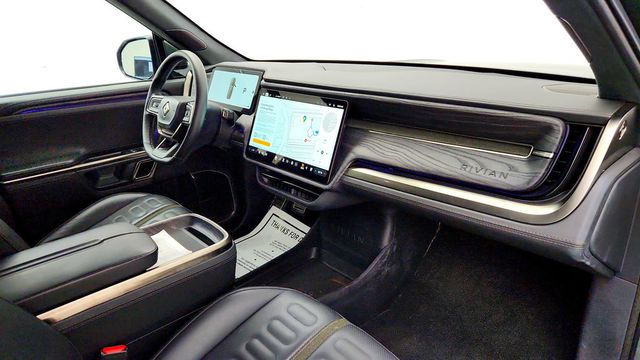 2022 Rivian R1S Launch Edition AWD w/ Large Pack Battery - 23081755 - 25