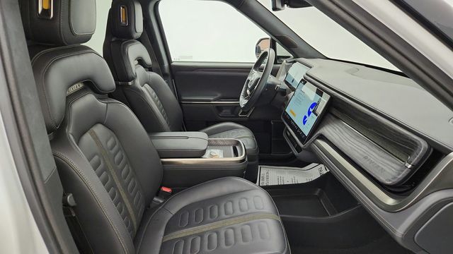 2022 Rivian R1S Launch Edition w/ 22-Inch Sport Dark Wheels & Ash Wood - 23081846 - 24