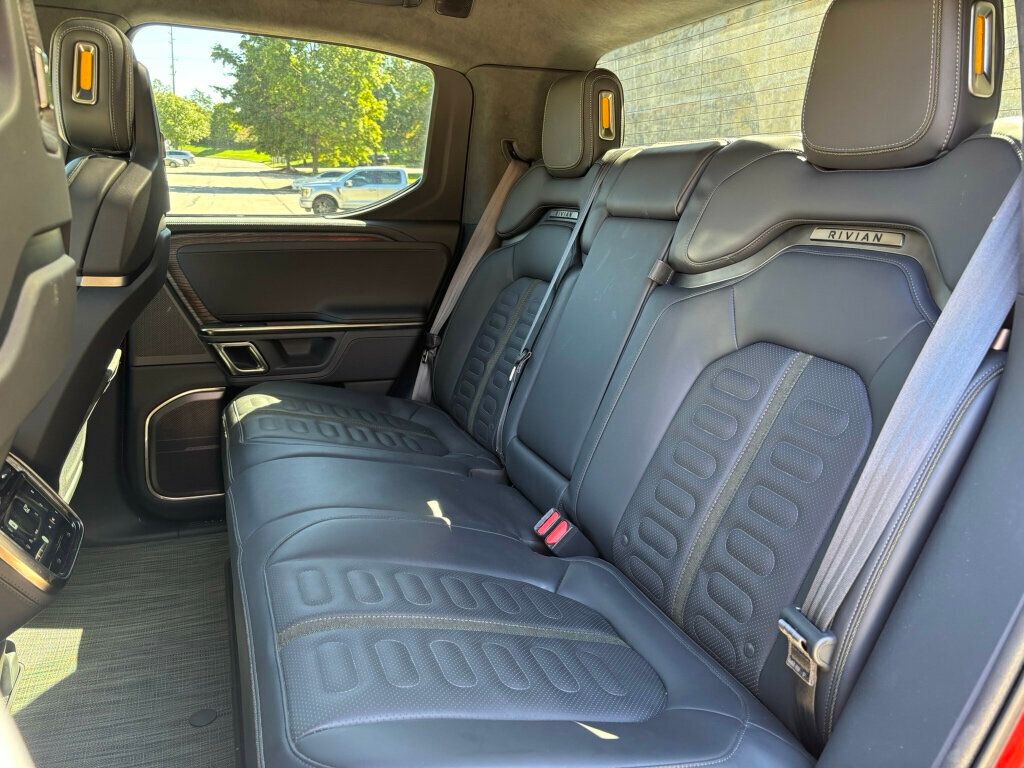 2022 Rivian R1T 2022 RIVIAN R1T LAUNCH EDITION - 22931481 - 16