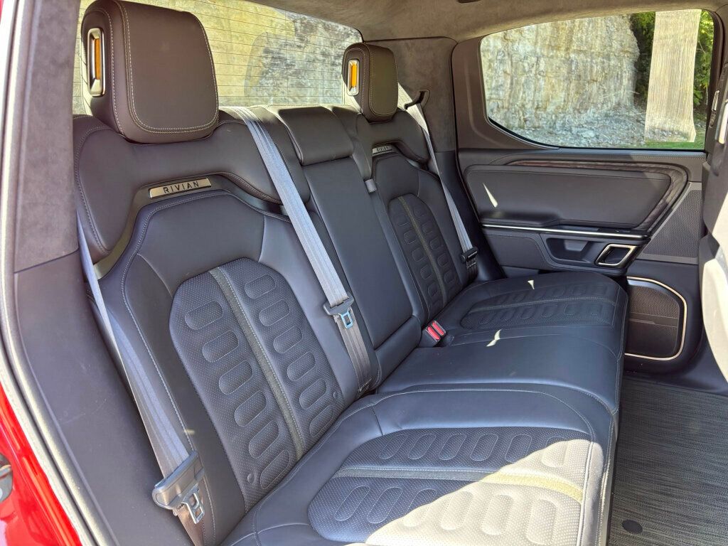 2022 Rivian R1T 2022 RIVIAN R1T LAUNCH EDITION - 22931481 - 17