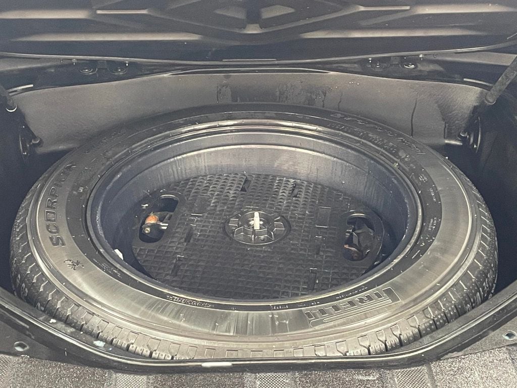 2022 Rivian R1T Adventure Package AWD - 23016965 - 14