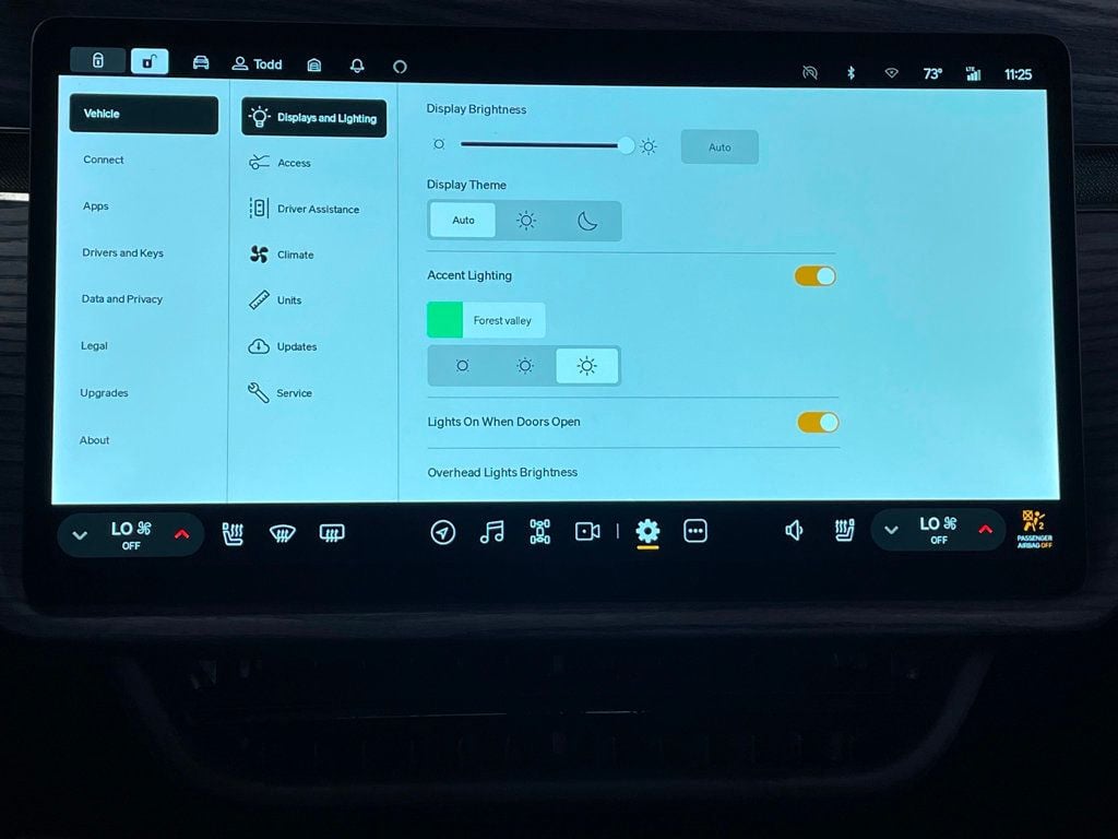 2022 Rivian R1T Adventure Package AWD - 23016965 - 30