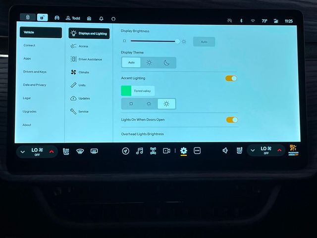 2022 Rivian R1T Adventure Package AWD - 23016965 - 30