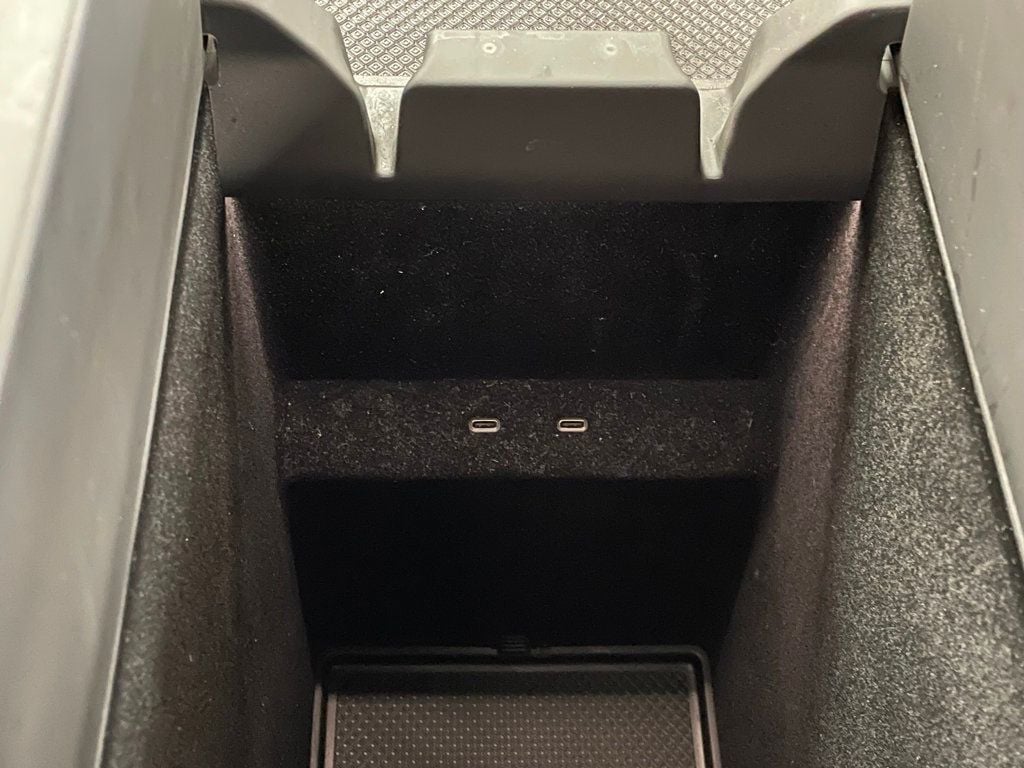 2022 Rivian R1T Adventure Package AWD - 23016965 - 43