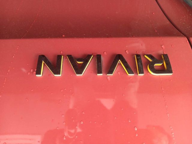 2022 Rivian R1T Adventure Package AWD - 22957496 - 16