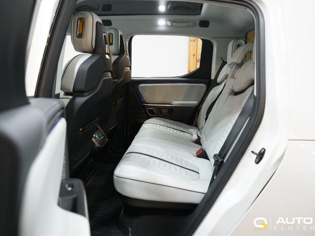 2022 Rivian R1T Adventure Package AWD - 22956973 - 22