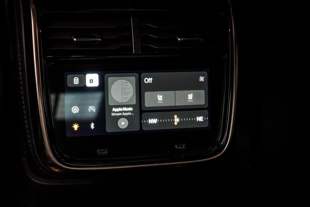 2022 Rivian R1T Adventure Package AWD - 22931076 - 42