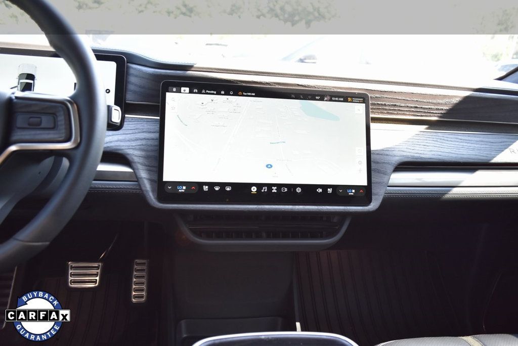 2022 Rivian R1T Adventure photo 19