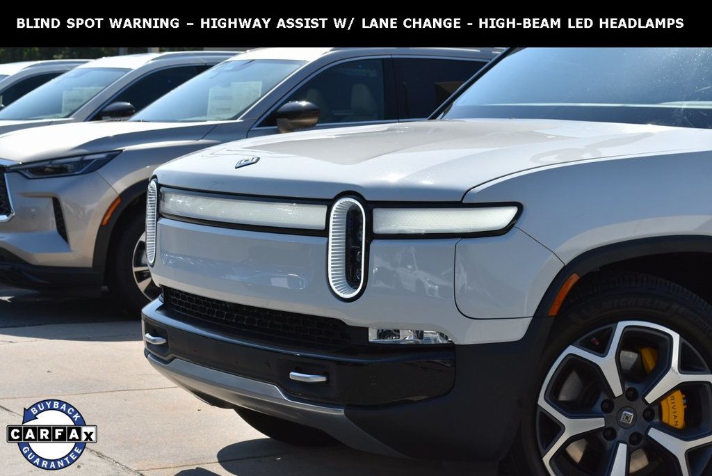 2022 Rivian R1T Adventure photo 2