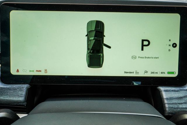 2022 Rivian R1T Adventure Package AWD - 23057451 - 25