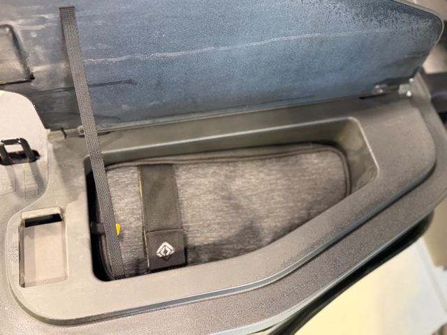 2022 Rivian R1T Adventure Package AWD - 23070600 - 40