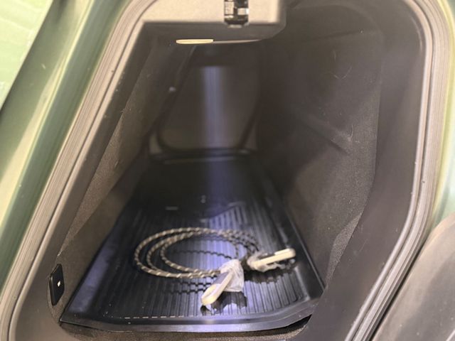 2022 Rivian R1T Adventure Package AWD - 23070600 - 41