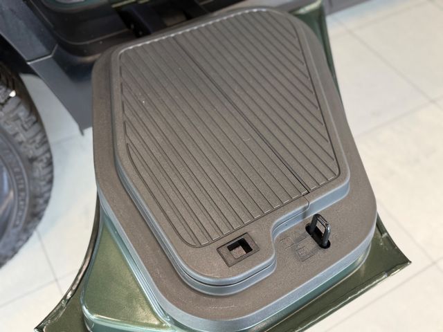 2022 Rivian R1T Adventure Package AWD - 23070600 - 43