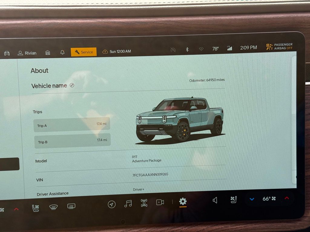 2022 Rivian R1T Adventure Package AWD - 22954185 - 16