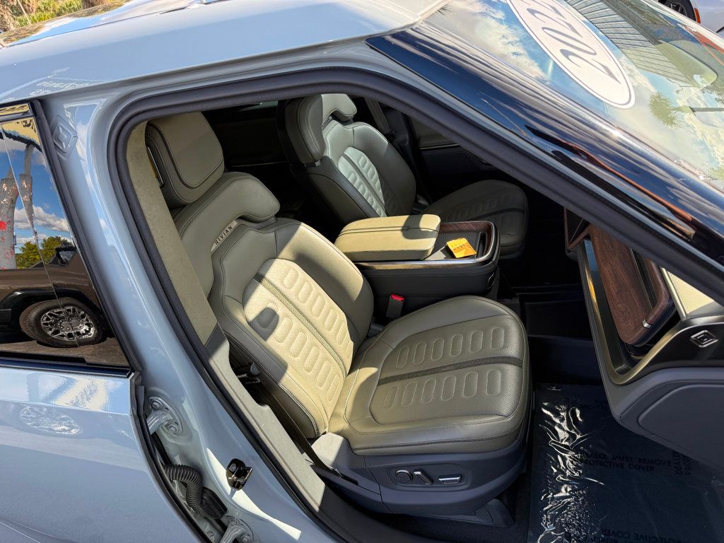 2022 Rivian R1T Adventure Package AWD - 22954185 - 34