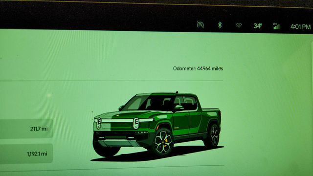 2022 Rivian R1T Adventure Package AWD Quad Motor Drive w/ 20'' All Terrain Wheel - 22966820 - 13