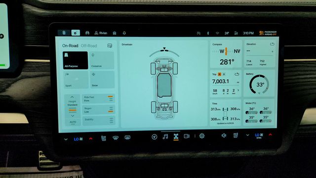 2022 Rivian R1T Adventure Package AWD w/ Large Pack Battery & 22'' Sport Wheels - 23044042 - 14