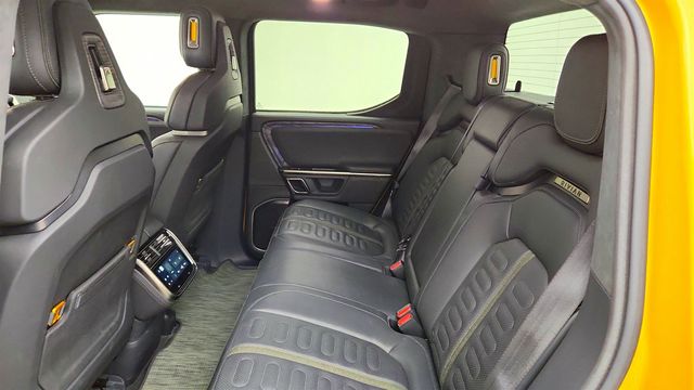 2022 Rivian R1T Adventure Package AWD w/ Large Pack Battery & 22'' Sport Wheels - 23044042 - 18